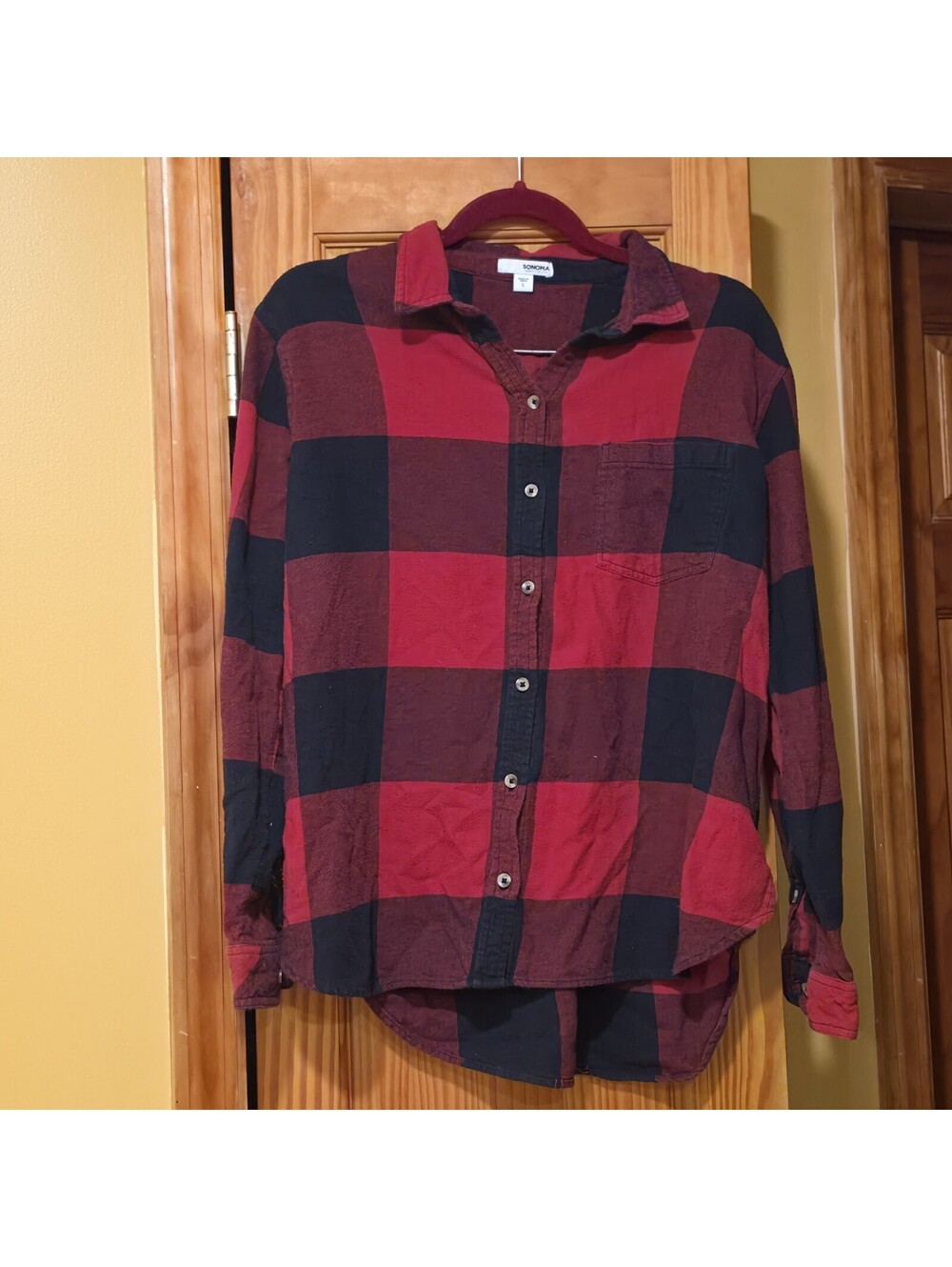 Sonoma Women's Large Flannel Shirt Red Black Buffalo Plaid Long Sleeve Button Up